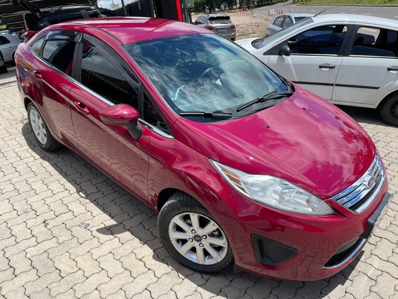 fiesta 1.6 se sedan 16v flex 4p manual 2011 caxias do sul