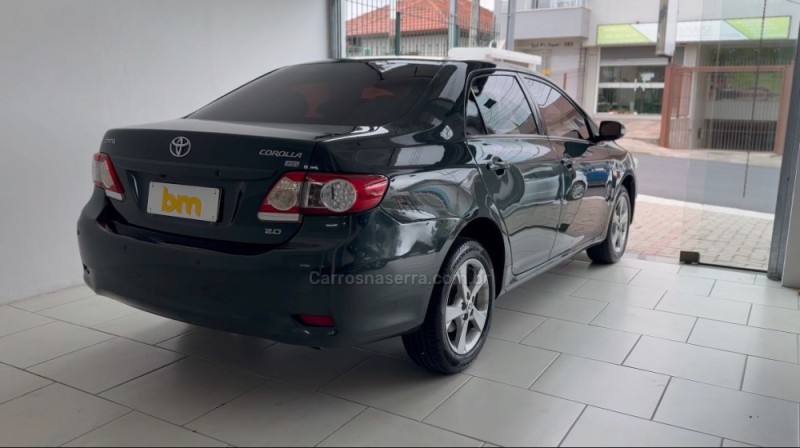 COROLLA 2.0 XEI 16V FLEX 4P AUTOMÁTICO - 2013 - CAXIAS DO SUL