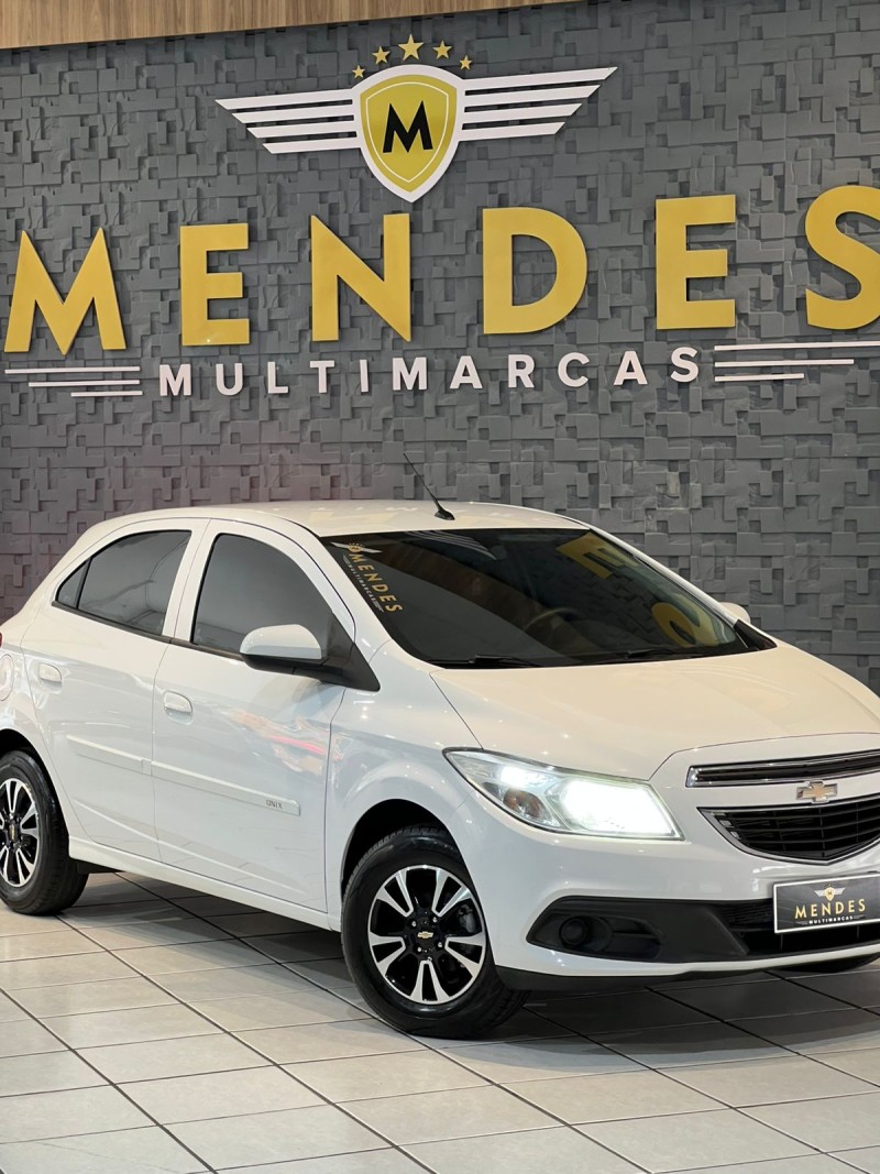 ONIX 1.0 LT 12V FLEX 4P MANUAL - 2014 - NOVO HAMBURGO