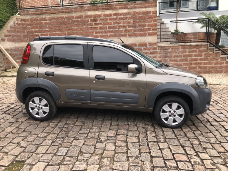 UNO 1.0 EVO WAY 8V FLEX 4P MANUAL - 2012 - MUçUM