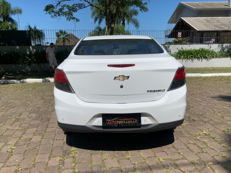 PRISMA 1.4 MPFI LT 8V FLEX 4P AUTOMÁTICO - 2015 - SAPIRANGA