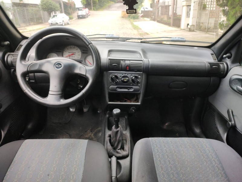 CORSA 1.0 MPFI CLASSIC SEDAN LIFE 8V FLEX 4P MANUAL - 2003 - FARROUPILHA