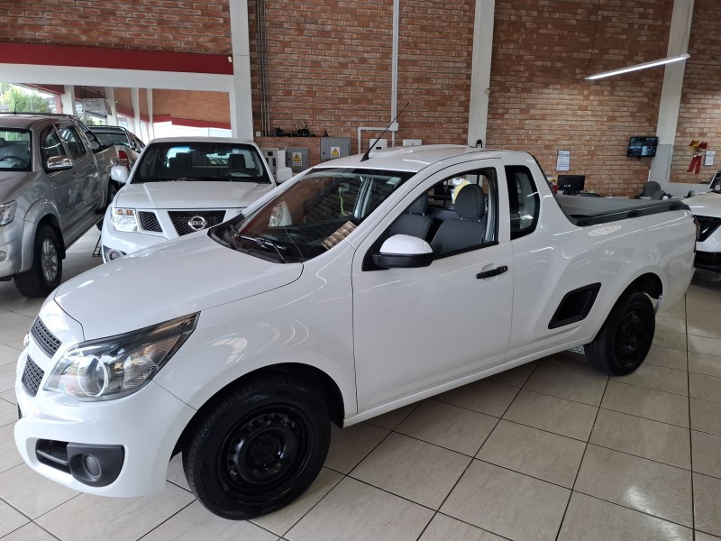 montana 1.4 mpfi ls cs 8v flex 2p manual 2014 farroupilha