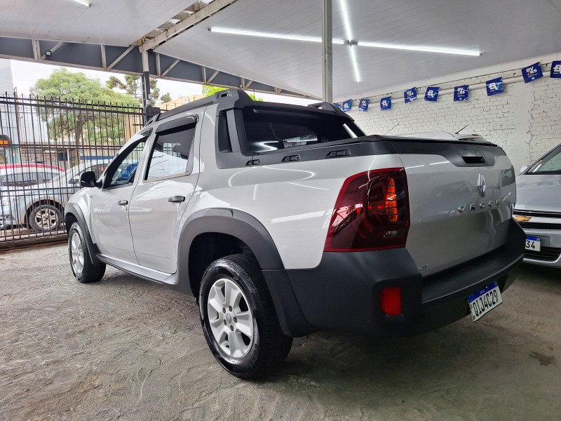 OROCH 1.6 16V EXPRESS FLEX 4P MANUAL - 2018 - CAXIAS DO SUL