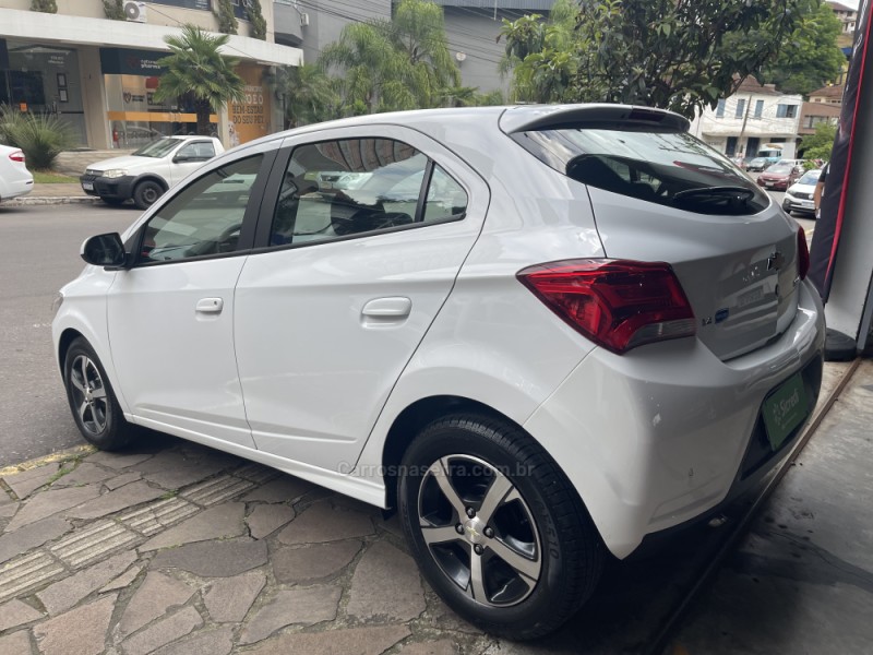 ONIX 1.4 MPFI LTZ 8V FLEX 4P MANUAL - 2017 - BENTO GONçALVES