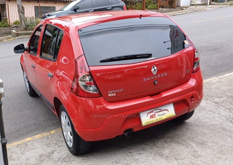 SANDERO 1.6 EXPRESSION 8V FLEX 4P MANUAL - 2012 - FARROUPILHA