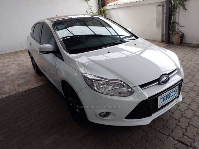 FOCUS 1.6 SE 16V FLEX 4P MANUAL - 2015 - CAXIAS DO SUL