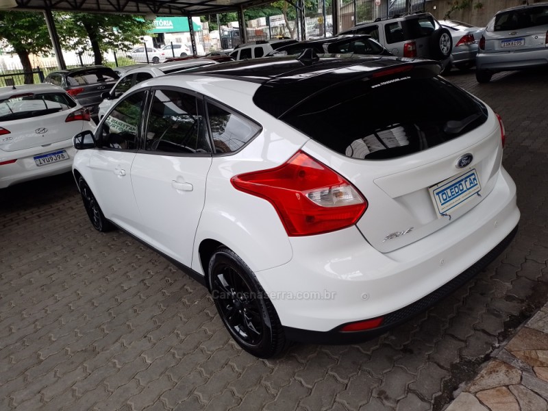 FOCUS 1.6 SE 16V FLEX 4P MANUAL - 2015 - CAXIAS DO SUL