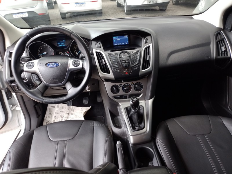 FOCUS 1.6 SE 16V FLEX 4P MANUAL - 2015 - CAXIAS DO SUL