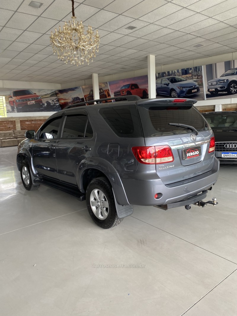 HILUX SW4 3.0 SR 4X4 16V TURBO INTERCOOLER DIESEL 4P AUTOMÁTICO - 2008 - PAROBé