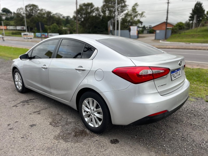 CERATO 1.6 SX3 16V FLEX 4P AUTOMÁTICO - 2015 - FARROUPILHA