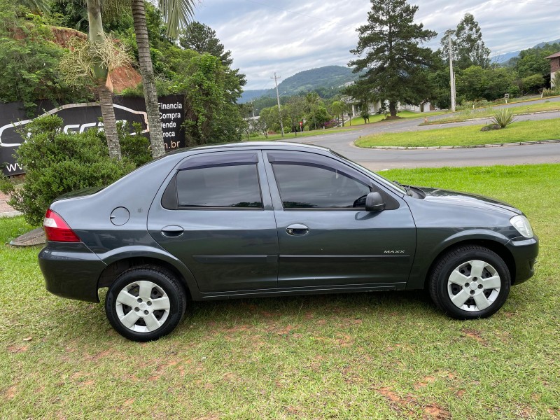 PRISMA 1.4 MPFI MAXX 8V FLEX 4P MANUAL - 2008 - BOM PRINCíPIO