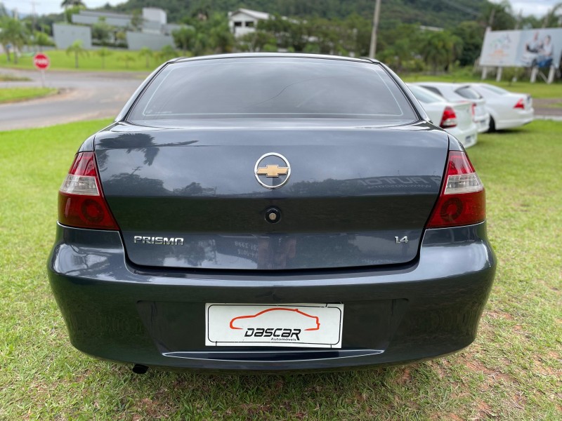 PRISMA 1.4 MPFI MAXX 8V FLEX 4P MANUAL - 2008 - BOM PRINCíPIO