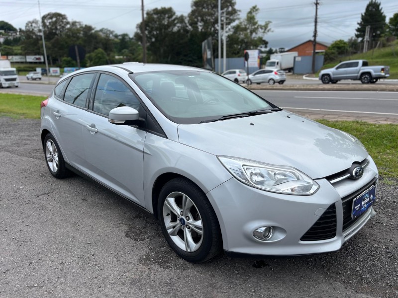 FOCUS 1.6 SE 16V FLEX 4P AUTOMÁTICO - 2015 - FARROUPILHA