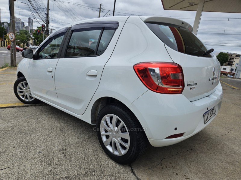 SANDERO 1.0 EXPRESSION 16V FLEX 4P MANUAL - 2016 - CAXIAS DO SUL