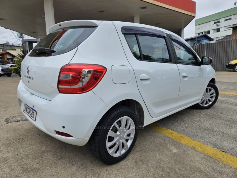 SANDERO 1.0 EXPRESSION 16V FLEX 4P MANUAL - 2016 - CAXIAS DO SUL