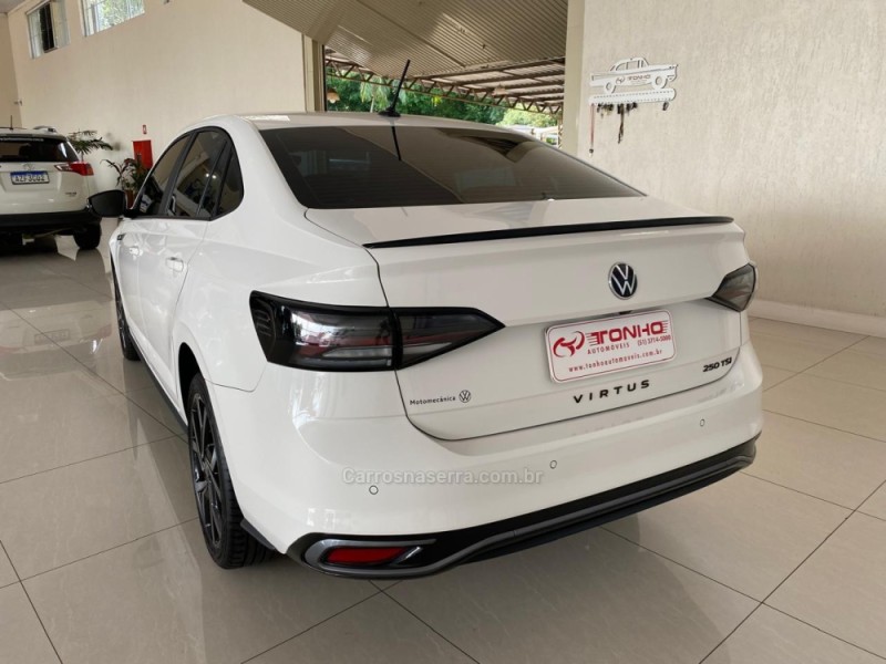 VIRTUS 1.4 250 TSI 16V EXCLUSIVE FLEX 4P AUTOMÁTICO - 2025 - LAJEADO