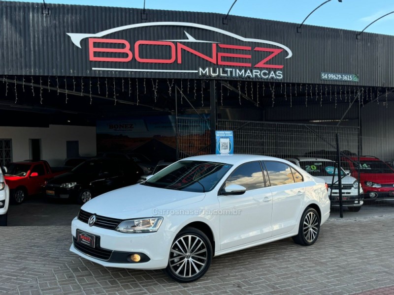 jetta 2.0 tsi highline 211cv gasolina 4p dsg 2013 tapejara