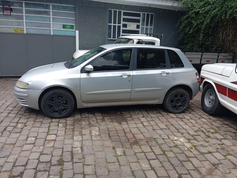 STILO 1.8 MPI 16V GASOLINA 4P MANUAL - 2003 - CAXIAS DO SUL