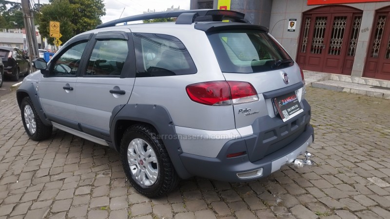 PALIO 1.8 MPI ADVENTURE WEEKEND ITALIA 16V FLEX MANUAL - 2011 - FARROUPILHA