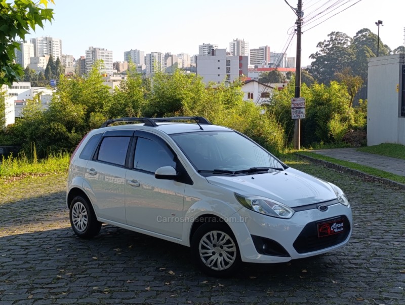 FIESTA 1.0 ROCAM SE 8V FLEX 4P MANUAL - 2014 - CAXIAS DO SUL