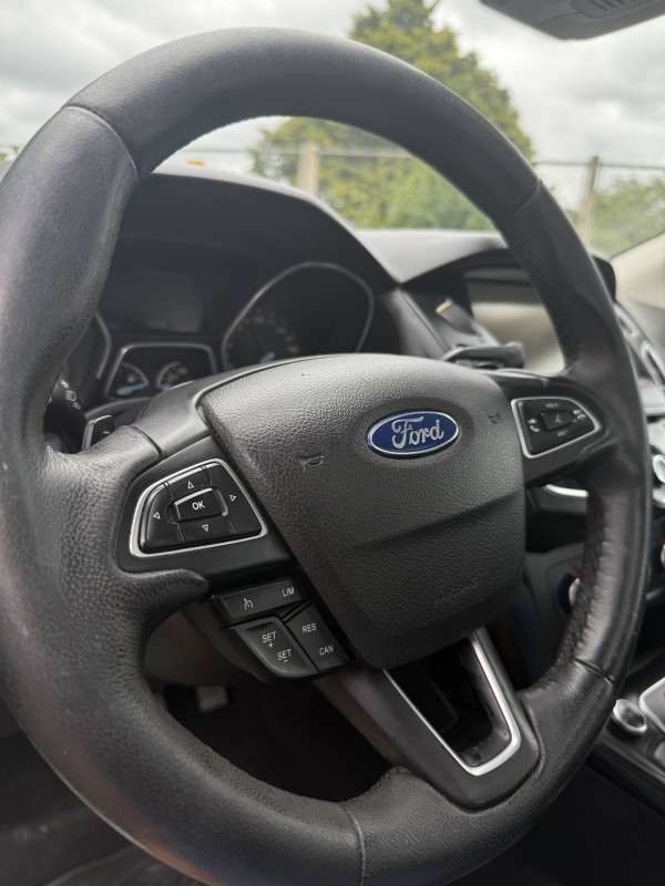 FOCUS 2.0 TITANIUM PLUS SEDAN 16V FLEX 4P AUTOMÁTICO - 2016 - FARROUPILHA