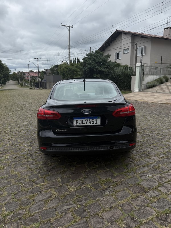 FOCUS 2.0 TITANIUM PLUS SEDAN 16V FLEX 4P AUTOMÁTICO - 2016 - FARROUPILHA