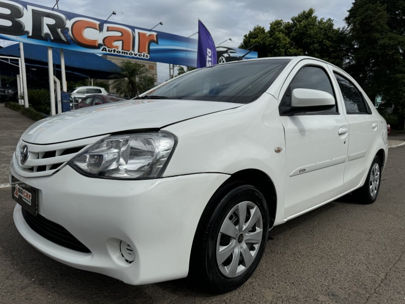 ETIOS 1.5 X SEDAN 16V FLEX 4P MANUAL