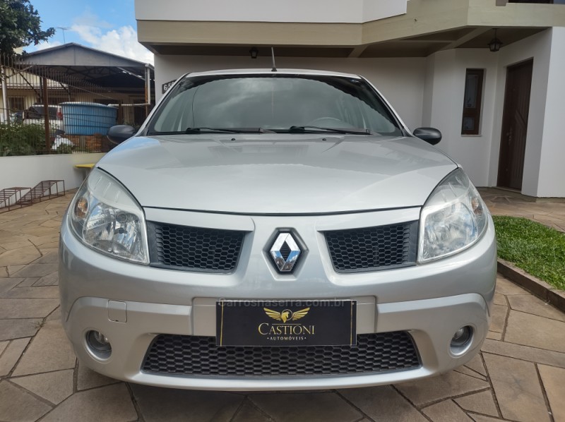 SANDERO 1.0 AUTHENTIQUE PLUS 16V FLEX 4P MANUAL - 2009 - CAXIAS DO SUL