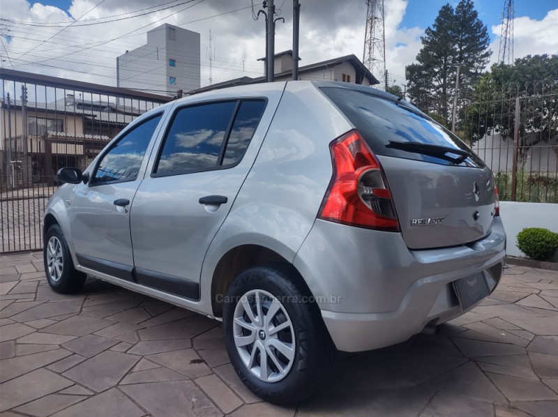 SANDERO 1.0 AUTHENTIQUE PLUS 16V FLEX 4P MANUAL - 2009 - CAXIAS DO SUL