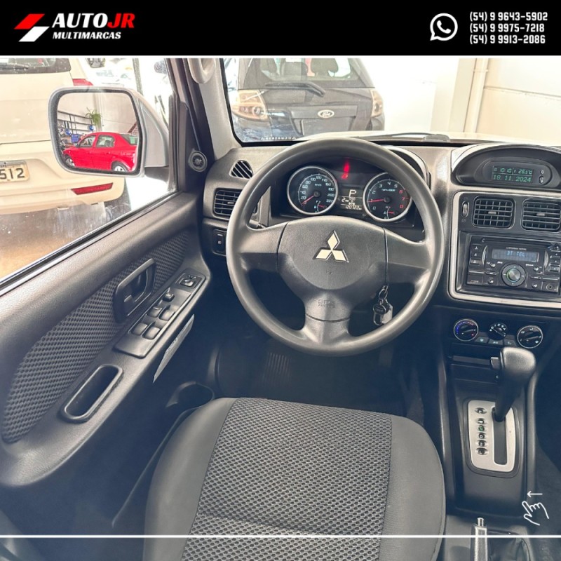 PAJERO TR4 2.0 4X4 16V 140CV FLEX 4P AUTOMÁTICO - 2012 - VACARIA