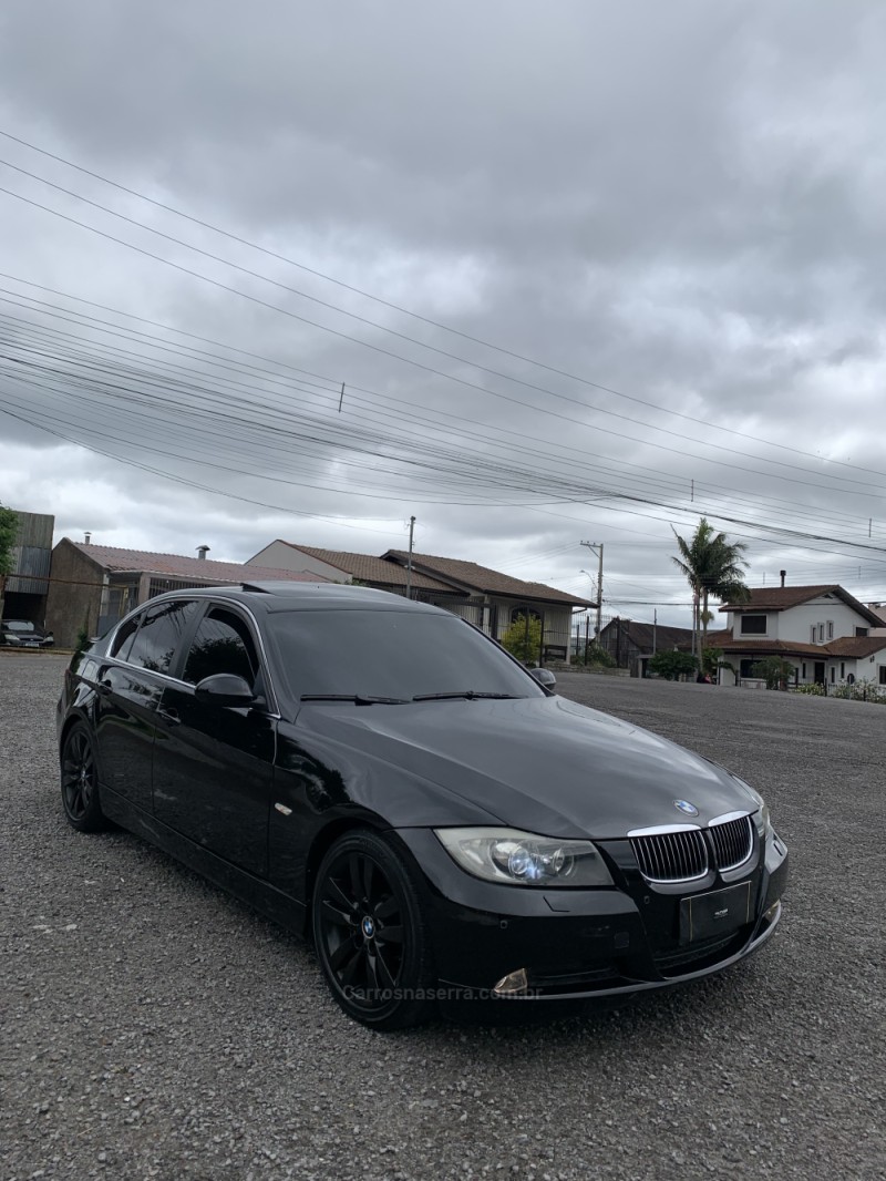 330I 3.0 TOP SEDAN 24V GASOLINA 4P AUTOMÁTICO - 2006 - CAXIAS DO SUL