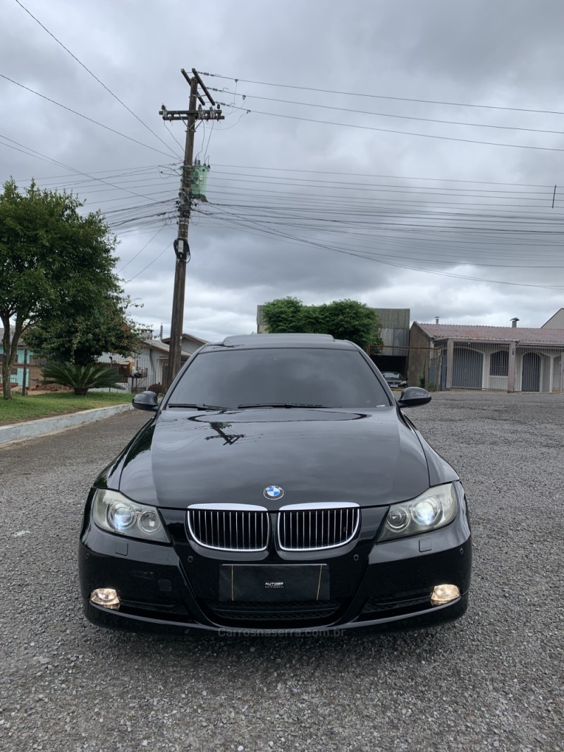 330I 3.0 TOP SEDAN 24V GASOLINA 4P AUTOMÁTICO - 2006 - CAXIAS DO SUL