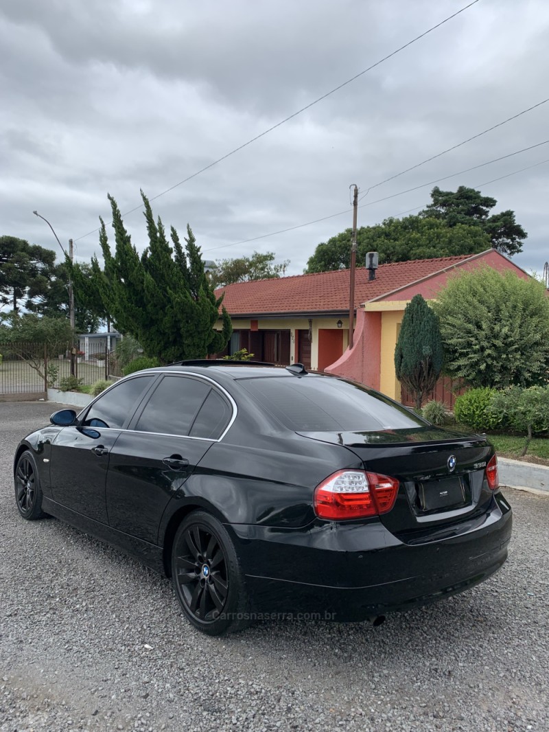 330I 3.0 TOP SEDAN 24V GASOLINA 4P AUTOMÁTICO - 2006 - CAXIAS DO SUL