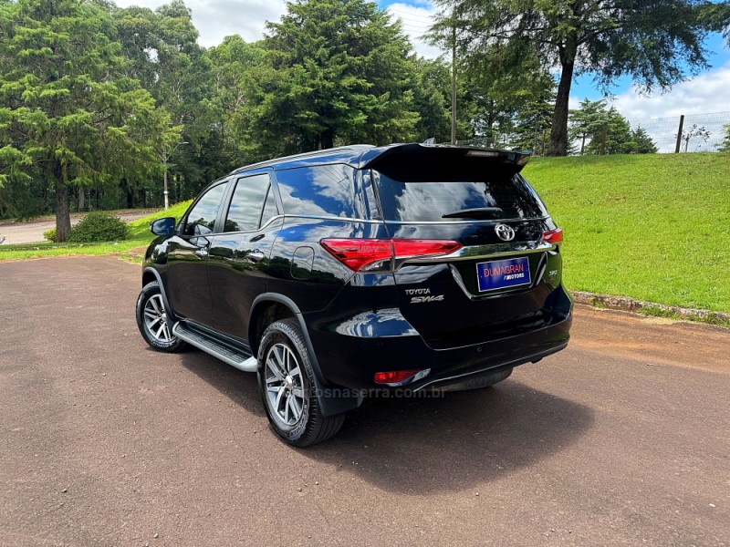 HILUX SW4 2.8 SRX 4X4 7 LUGARES 16V TURBO INTERCOOLER DIESEL 4P AUTOMÁTICO - 2020 - PASSO FUNDO