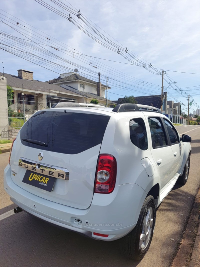 DUSTER 1.6 DYNAMIQUE 4X2 16V FLEX 4P MANUAL - 2014 - PASSO FUNDO