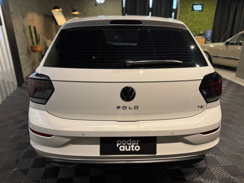 POLO 1.0 TSI FLEX 4P MANUAL - 2024 - FARROUPILHA