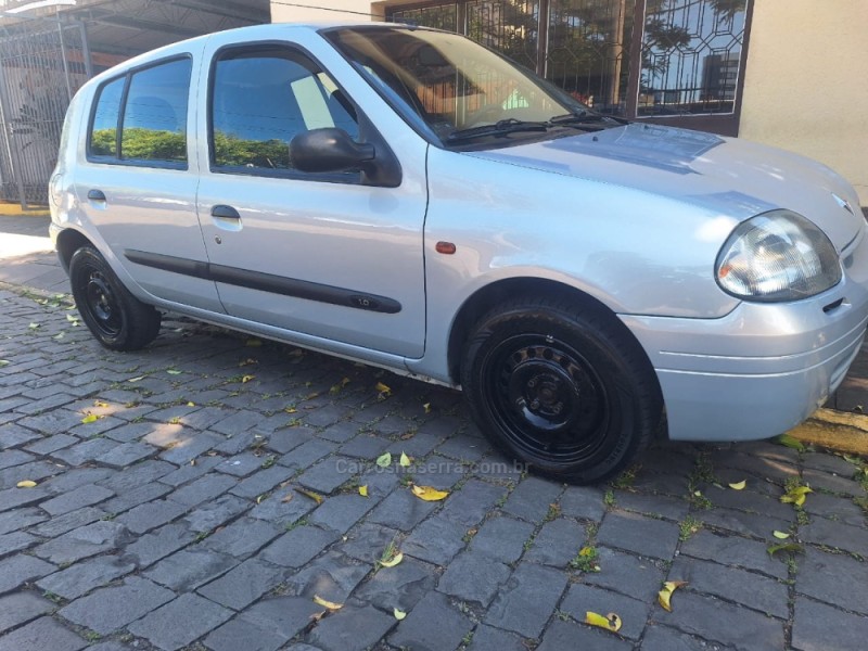 CLIO 1.0 RN 8V GASOLINA 4P MANUAL - 2000 - BENTO GONçALVES