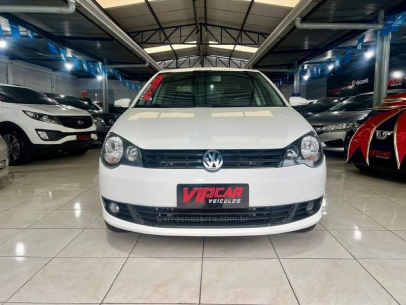 POLO SEDAN 1.6 MI COMFORTLINE 8V GASOLINA 4P MANUAL - 2014 - ESTâNCIA VELHA