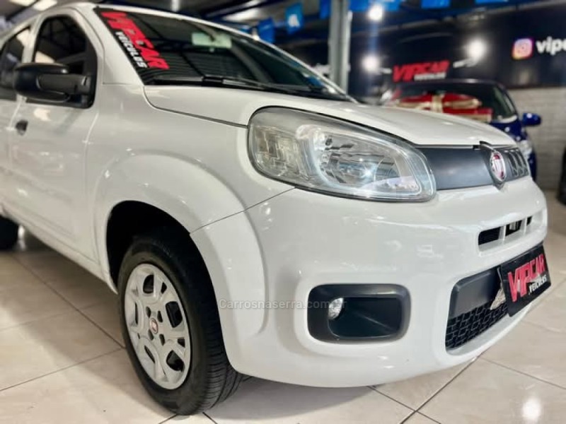 UNO 1.0 EVO ATTRACTIVE 8V FLEX 4P MANUAL - 2016 - ESTâNCIA VELHA