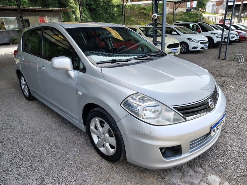 TIIDA 1.8 SL 16V FLEX 4P MANUAL