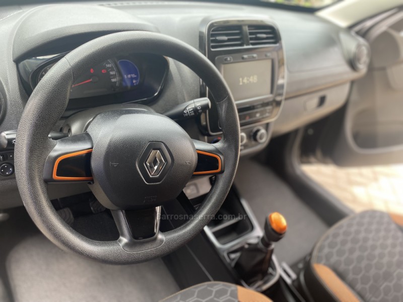 KWID 1.0 12V OUTSIDER FLEX 4P MANUAL - 2022 - BENTO GONçALVES