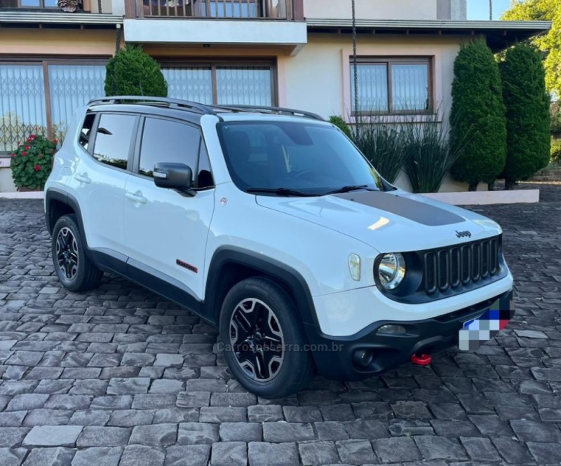 RENEGADE 2.0 16V TURBO DIESEL TRAILHAWK 4P 4X4 AUTOMÁTICO - 2016 - FLORES DA CUNHA