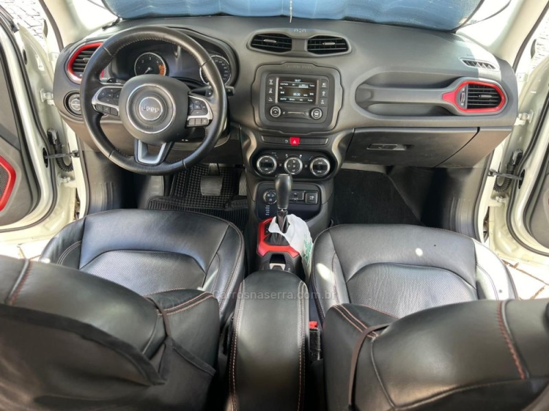 RENEGADE 2.0 16V TURBO DIESEL TRAILHAWK 4P 4X4 AUTOMÁTICO - 2016 - FLORES DA CUNHA