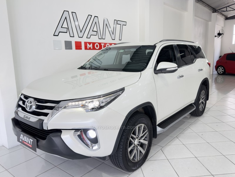 HILUX SW4 2.8 SRX 4X4 16V TURBO INTERCOOLER DIESEL 4P AUTOMÁTICO - 2017 - NOVO HAMBURGO