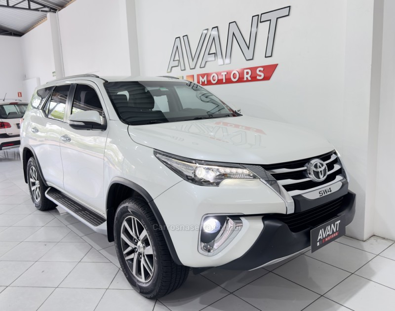 HILUX SW4 2.8 SRX 4X4 16V TURBO INTERCOOLER DIESEL 4P AUTOMÁTICO - 2017 - NOVO HAMBURGO