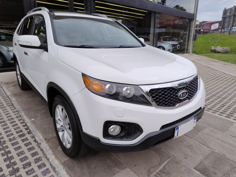 SORENTO 2.4 EX2 4X2 16V GASOLINA 4P 7 LUGARES AUTOMÁTICO - 2012 - CAXIAS DO SUL