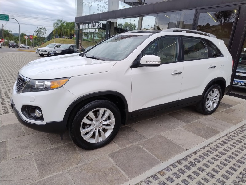 sorento 2.4 ex2 4x2 16v gasolina 4p 7 lugares automatico 2012 caxias do sul