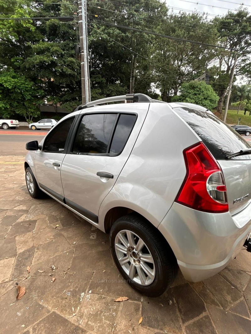 SANDERO 1.0 EXPRESSION 16V FLEX 4P MANUAL - 2011 - NãO-ME-TOQUE