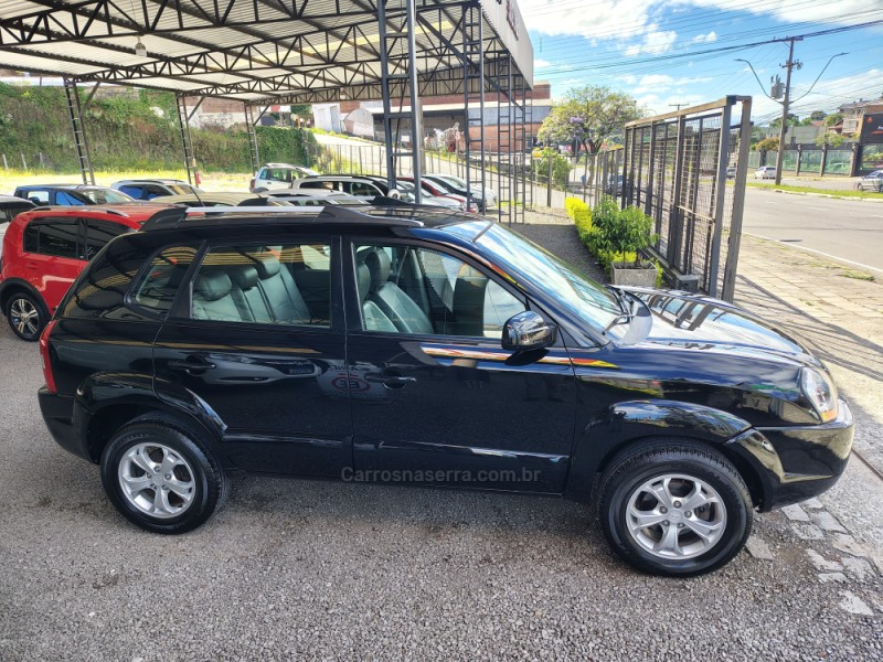 TUCSON 2.0 MPFI GLS TOP 16V 143CV 2WD FLEX 4P AUTOMÁTICO - 2016 - CAXIAS DO SUL